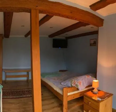 Pokoje Goscinne Pod Jabloniami Darłowo Exterior photo